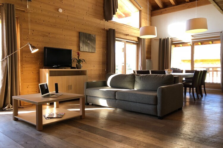 Chalet Les Portes du Grand Massif, face aux pistes - Photo 1