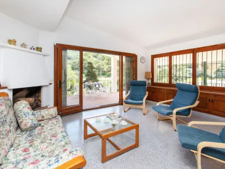 Maison Hector avec piscine près de la plage : photo 4