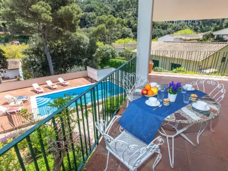 Maison Hector avec piscine près de la plage : photo 6
