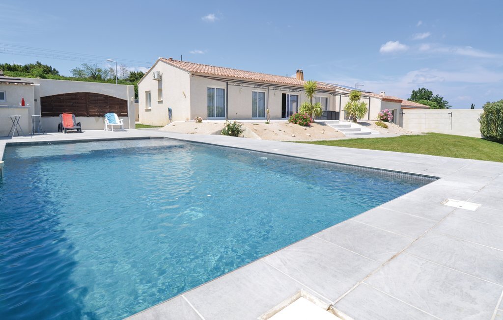 Maison 4 chambres avec piscine privée à Sernhac - Photo 1