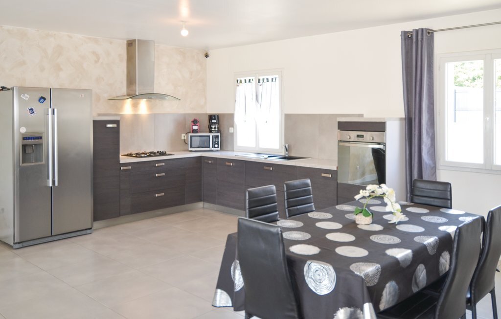 Maison 4 chambres avec piscine privée à Sernhac - Photo 7