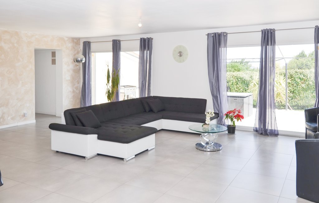 Maison 4 chambres avec piscine privée à Sernhac - Photo 9