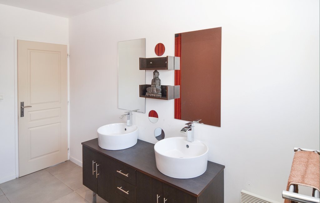 Maison 4 chambres avec piscine privée à Sernhac - Photo 16