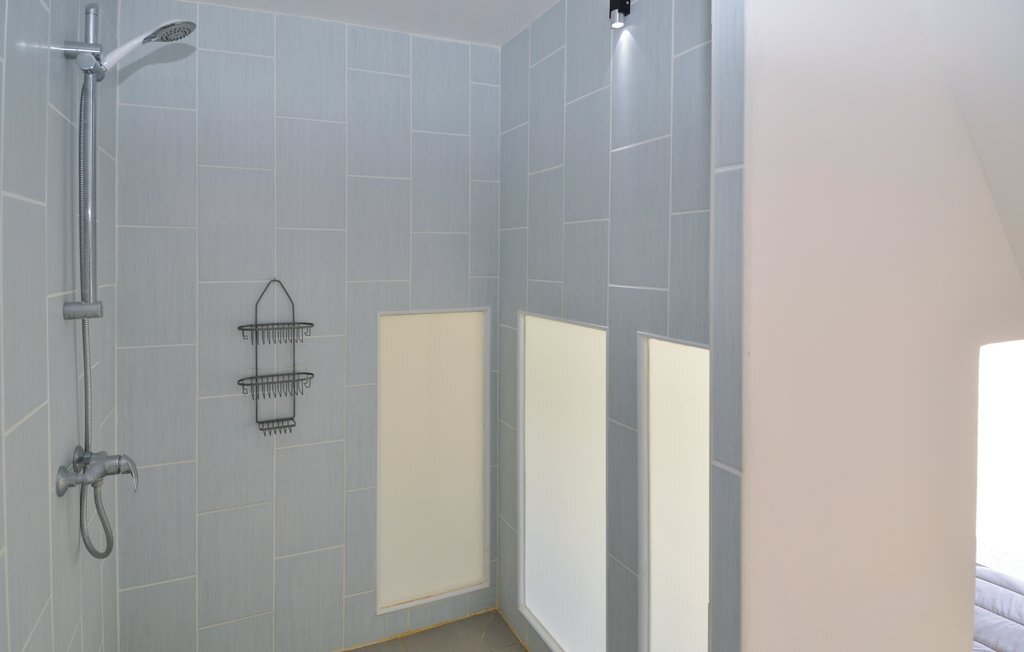 Maison 4 chambres avec piscine privée à Sernhac - Photo 17
