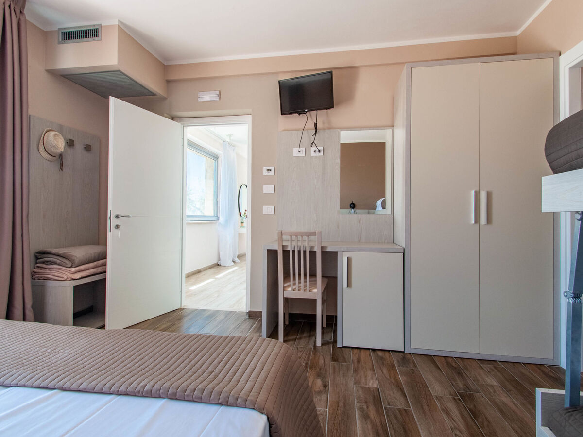 Villa Futura à Todi : 6 chambres, piscine, 16 personnes - Photo 20