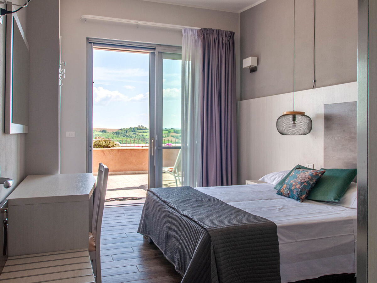 Villa Futura à Todi : 6 chambres, piscine, 16 personnes - Photo 24