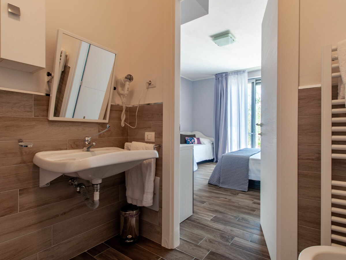 Villa Futura à Todi : 6 chambres, piscine, 16 personnes - Photo 33
