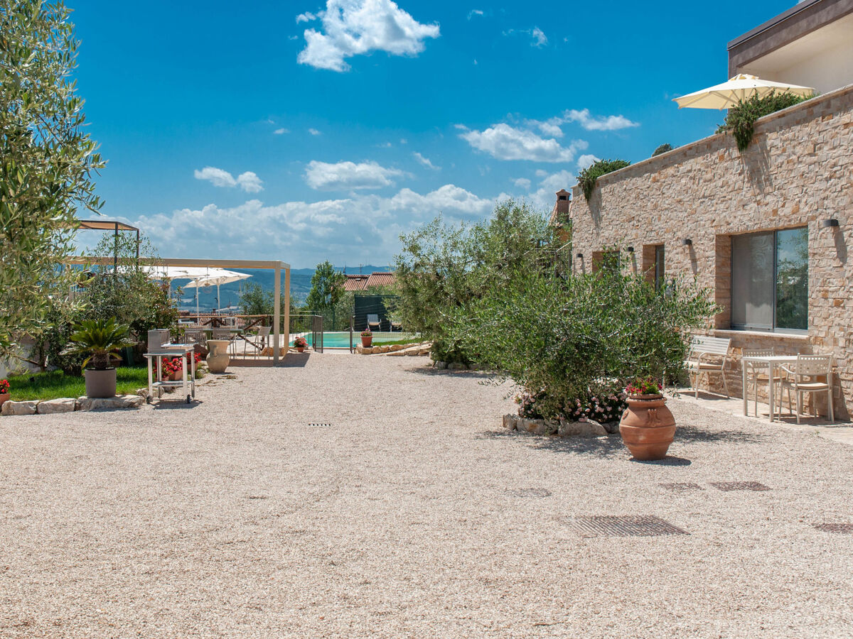 Villa Futura à Todi : 6 chambres, piscine, 16 personnes - Photo 36