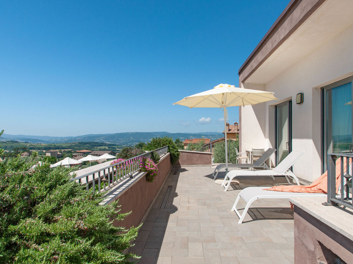 Villa Futura à Todi : 6 chambres, piscine, 16 personnes - Photo 44