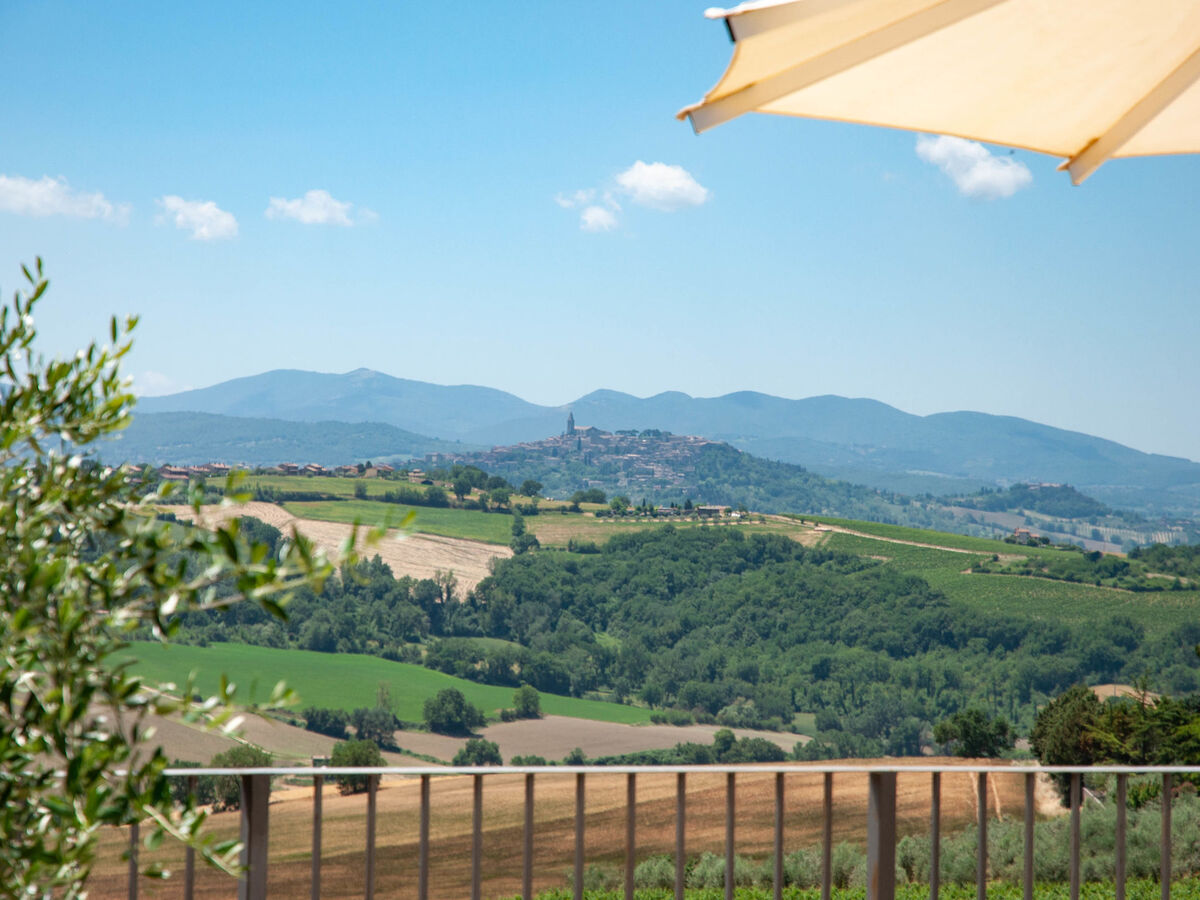 Villa Futura à Todi : 6 chambres, piscine, 16 personnes - Photo 47