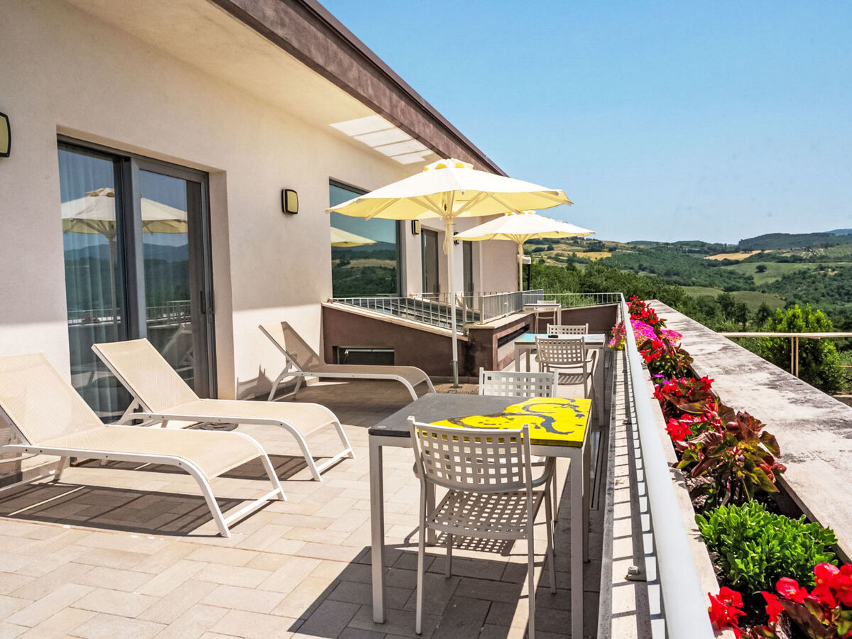 Villa Futura à Todi : 6 chambres, piscine, 16 personnes - Photo 57