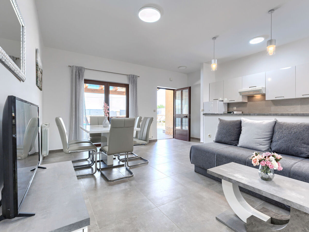 Maison Kristina avec piscine privée à Poreč - Photo 4