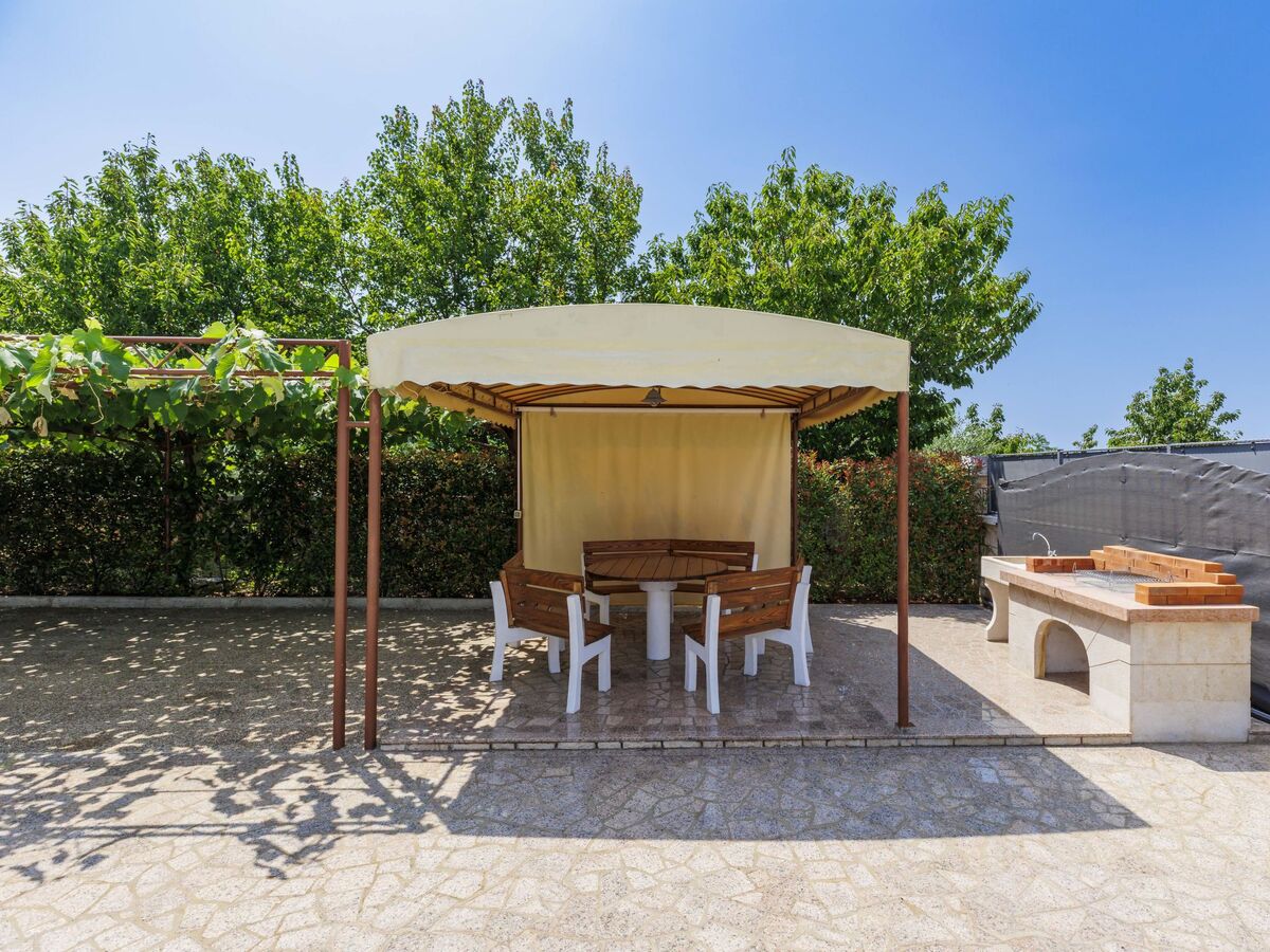 Maison Kristina avec piscine privée à Poreč - Photo 32
