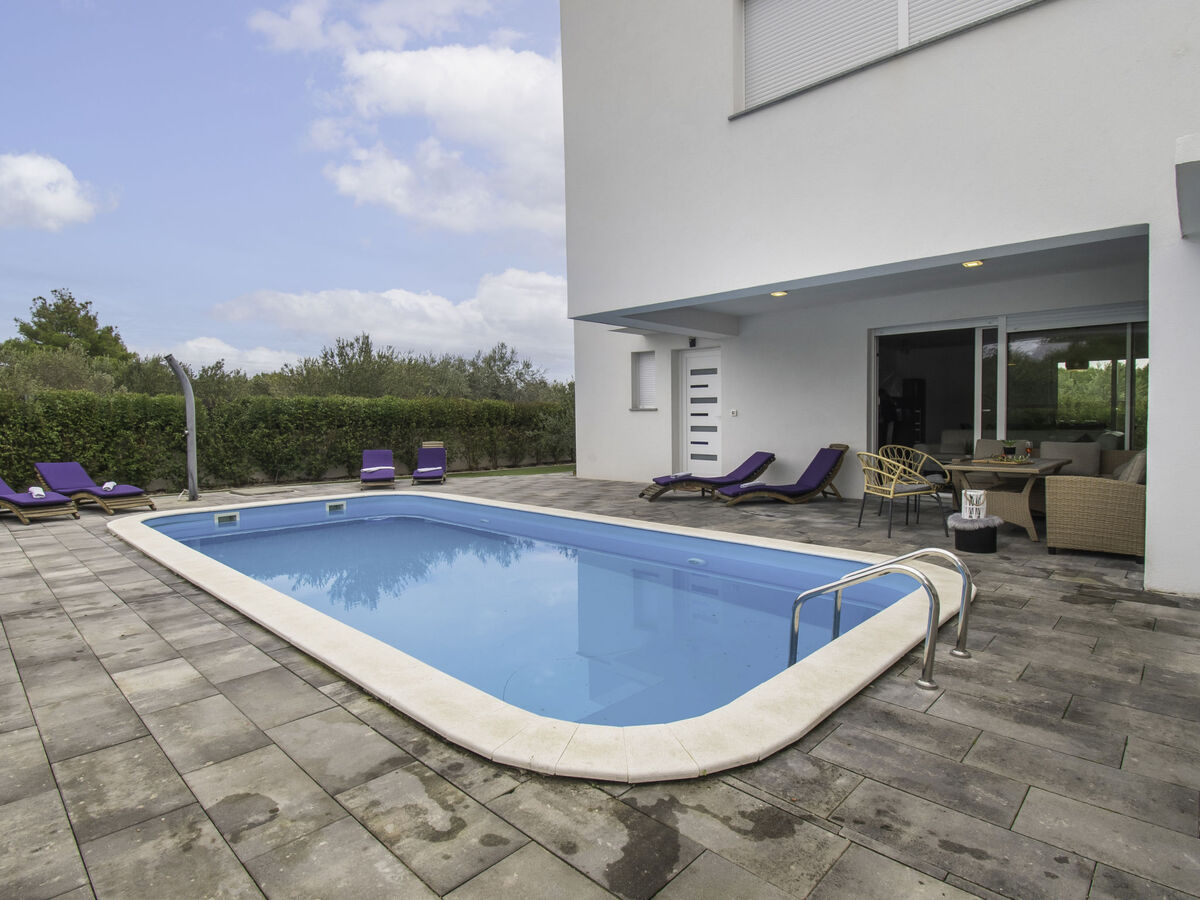 Villa Loreta à Vodice : maison 4 chambres avec piscine privée - Photo 15