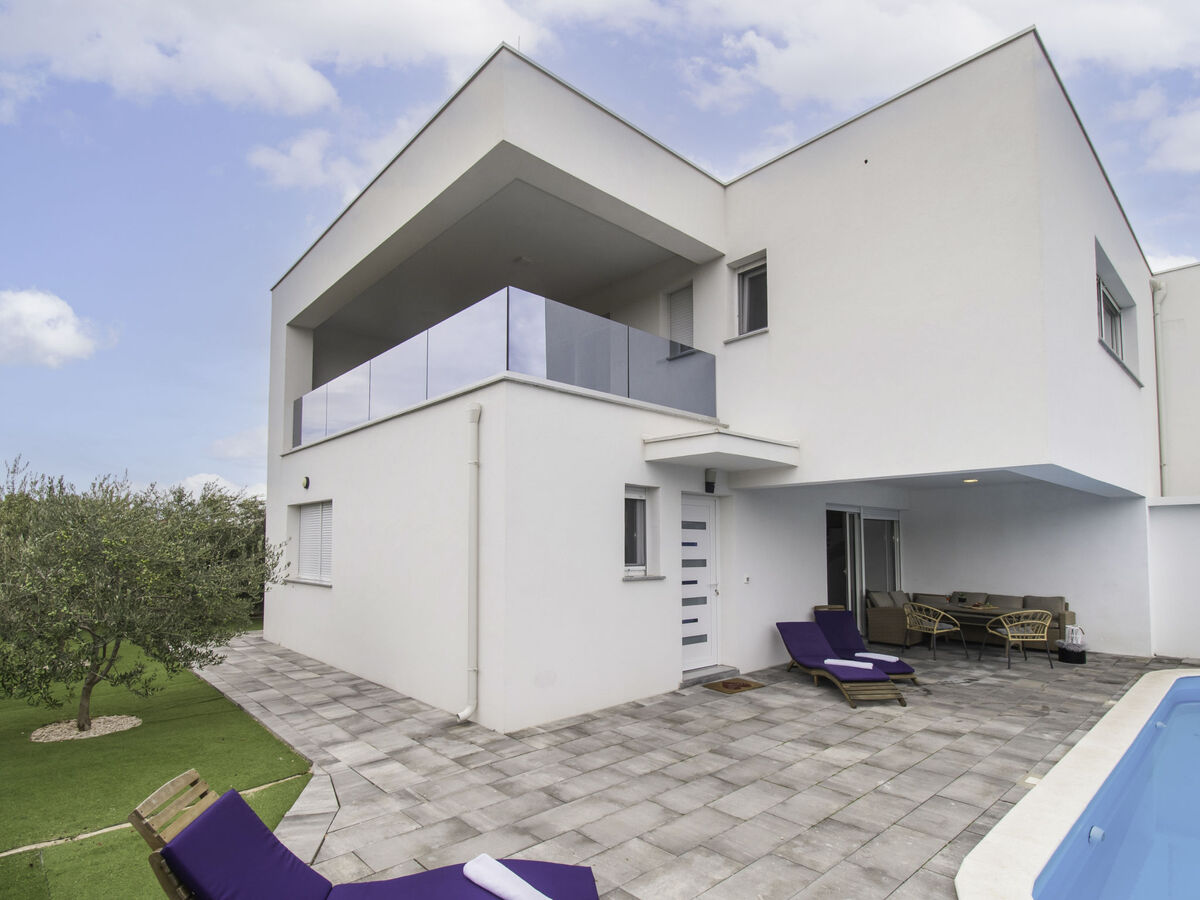 Villa Loreta à Vodice : maison 4 chambres avec piscine privée - Photo 45
