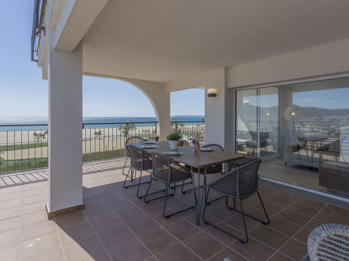 Appartement Bahia 90 m² à 50 m de la mer, Empuriabrava - Photo 1