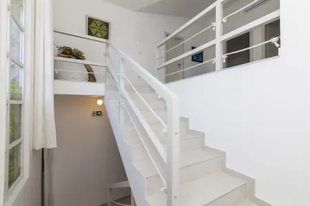 Villa B&B, Charmante Villa avec Piscine - Photo 17