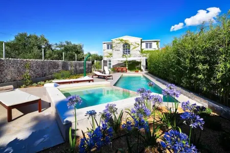 Villa B&B, Charmante Villa avec Piscine - Photo 20