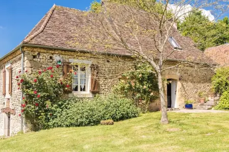 Location maison à Thenon, Maison de Vacances en Dordogne avec Piscine