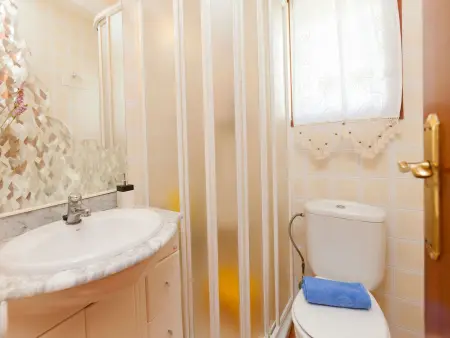 Maison Katy à Cunit, 3 chambres, piscine partagée : photo 15