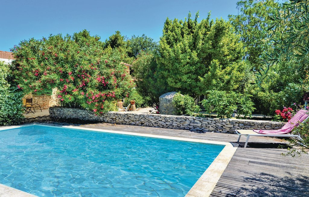 Maison provençale climatisée avec piscine à Tavel - Photo 1