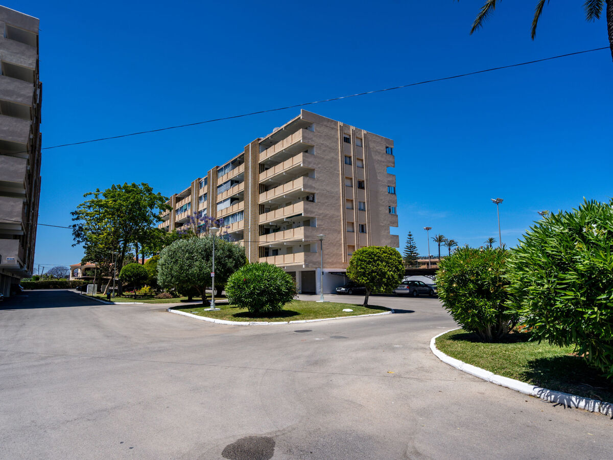 Appartement rénové à Javea, terrasse 14 m² et tennis à 20 m - Photo 10