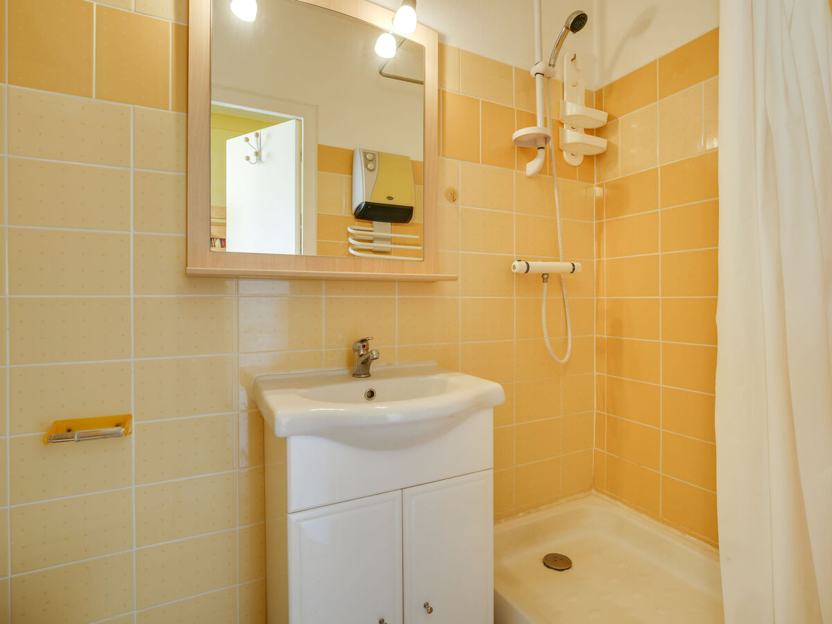 Studio 18 m² vue Bassin à 50 m de la plage - Photo 11