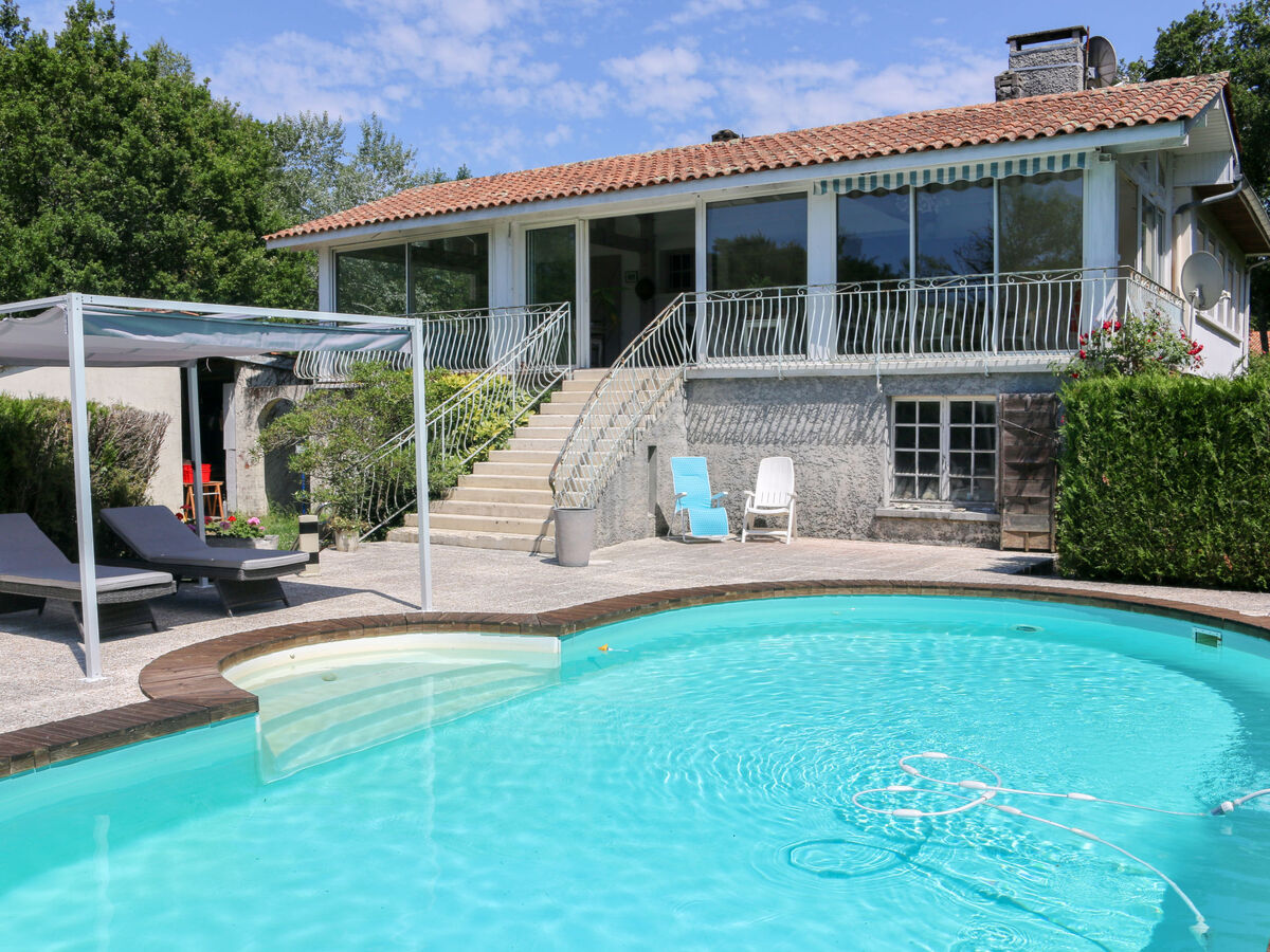Maison Crabot – 150 m² avec piscine privée à Saint-Vivien-de-Médoc - Photo 1