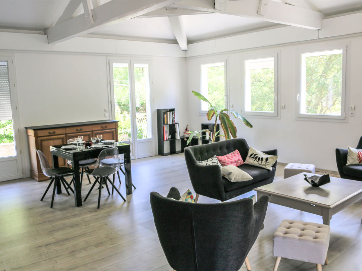 Maison Crabot – 150 m² avec piscine privée à Saint-Vivien-de-Médoc - Photo 2