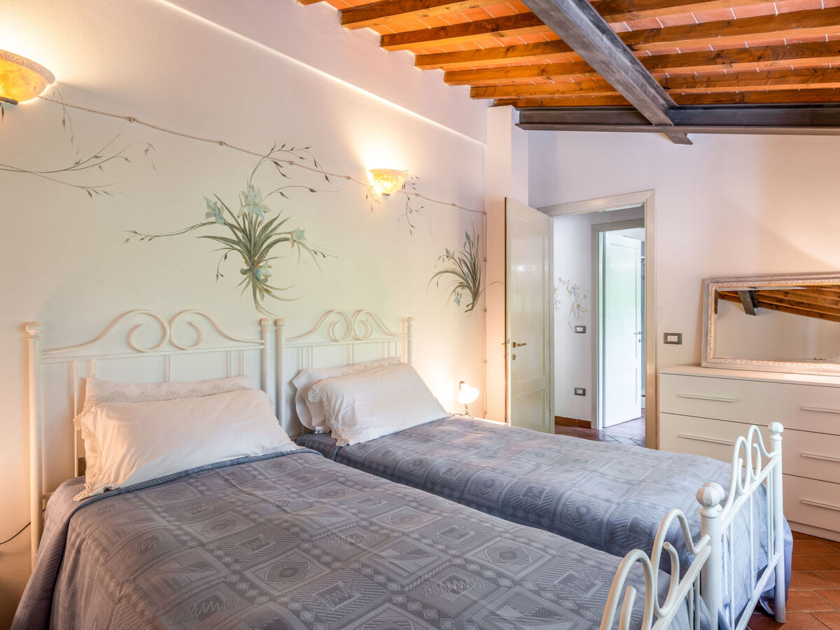 Villa Lavinia – Gîte 12 pers. avec piscine à Montevarchi - Photo 16