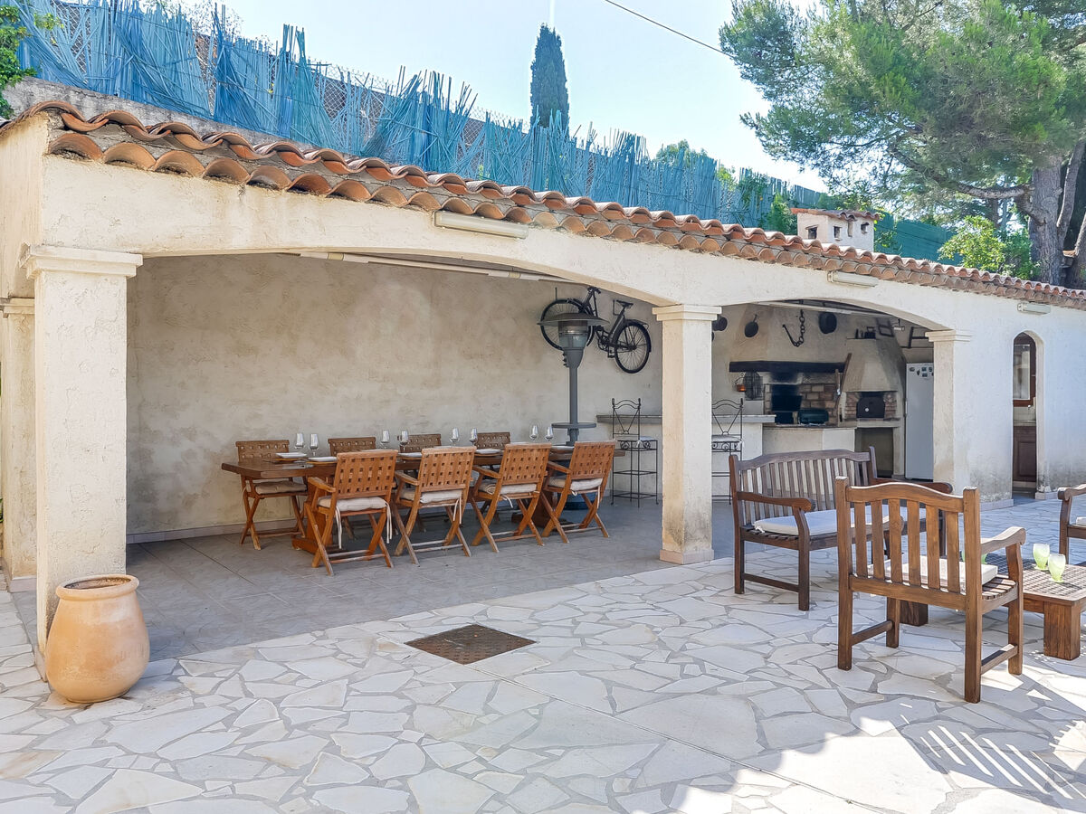 Nicoleine, maison 6 pièces avec piscine à Cagnes-sur-Mer - Photo 1