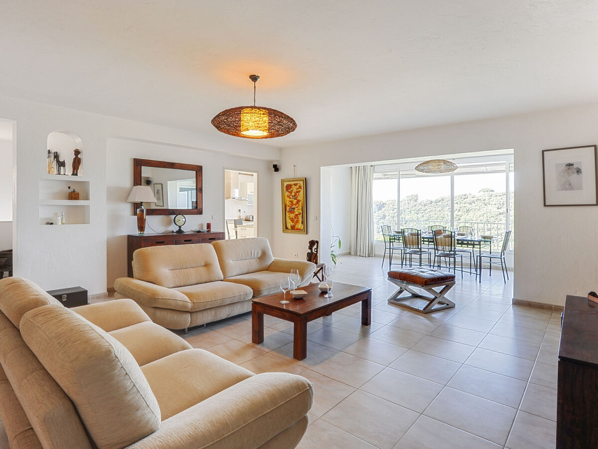 Nicoleine, maison 6 pièces avec piscine à Cagnes-sur-Mer - Photo 4