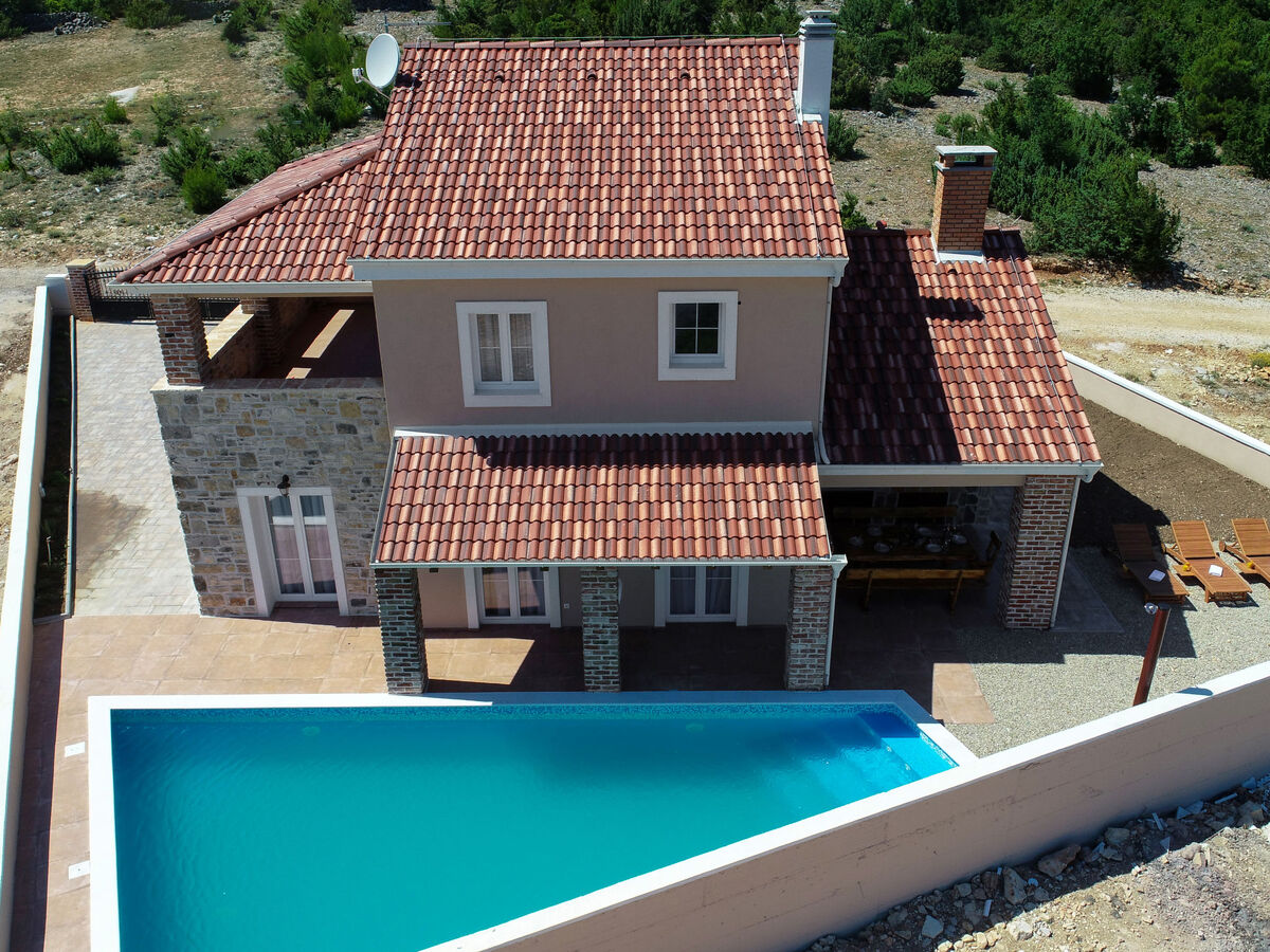 Maison Imperia à Pridraga : piscine chauffée, 8 places - Photo 37