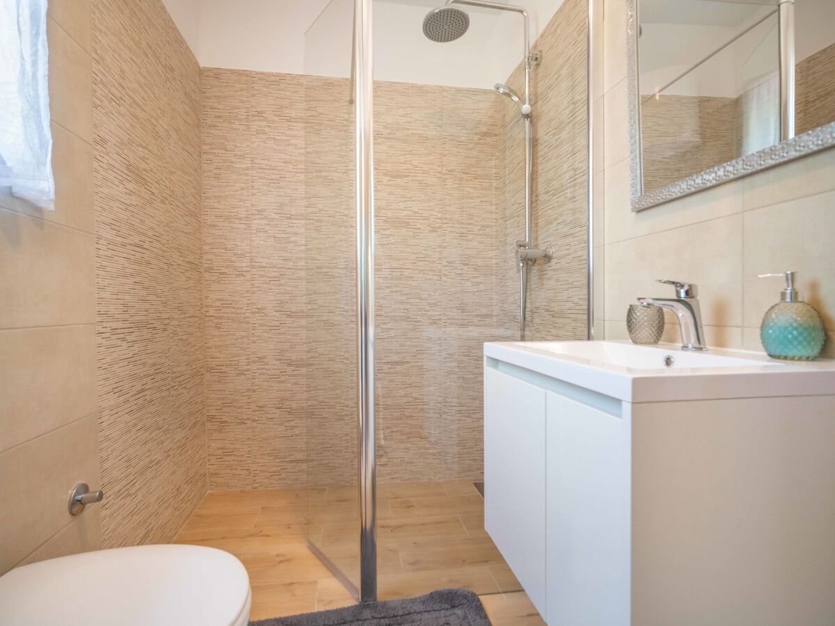 Maison Ivona : piscine privée et terrasse 9 km de la mer - Photo 30