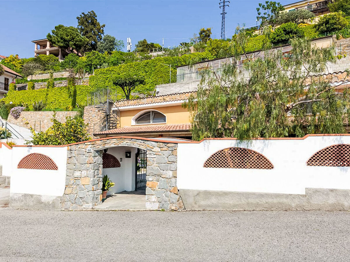 Villa Lamarmora – maison jumelée à Sanremo, vue mer - Photo 3
