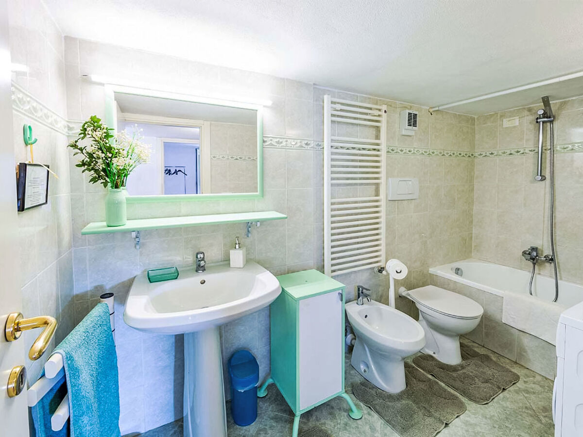 Villa Lamarmora – maison jumelée à Sanremo, vue mer - Photo 18