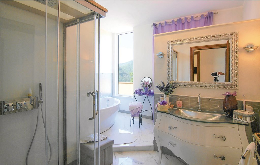 Maison 8 pers. avec piscine, jacuzzi et vue mer en Toscane - Photo 26