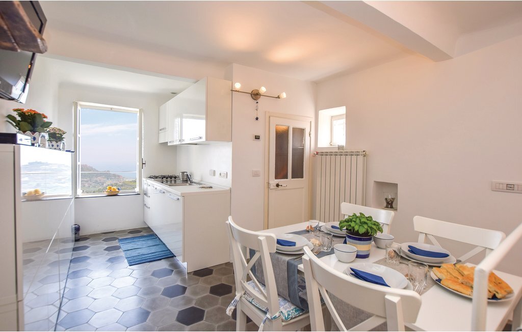 Maison en tour du 17e siècle à Poggi, 1,8 km des plages - Photo 2
