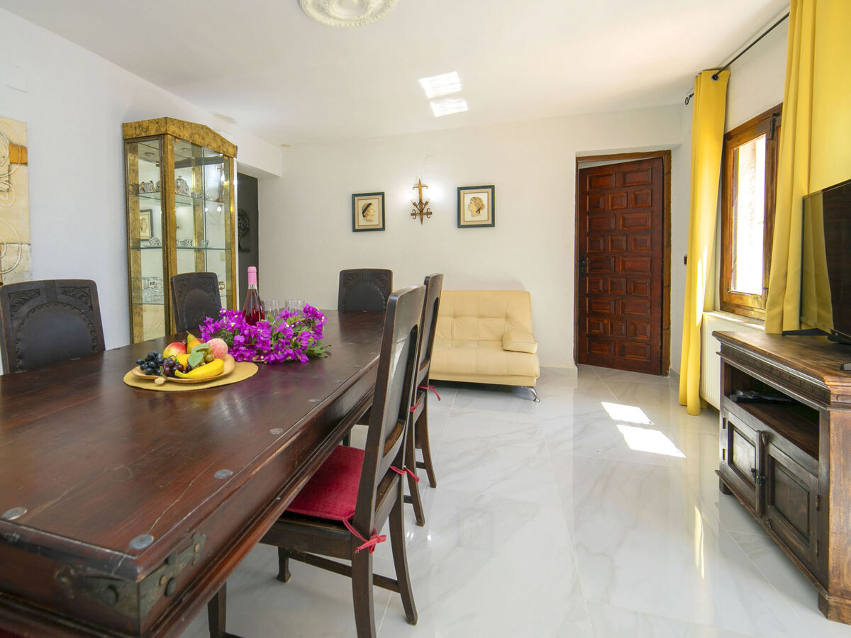 Maison Richelieu à Calpe – piscine privée, terrain 1 200 m² - Photo 8