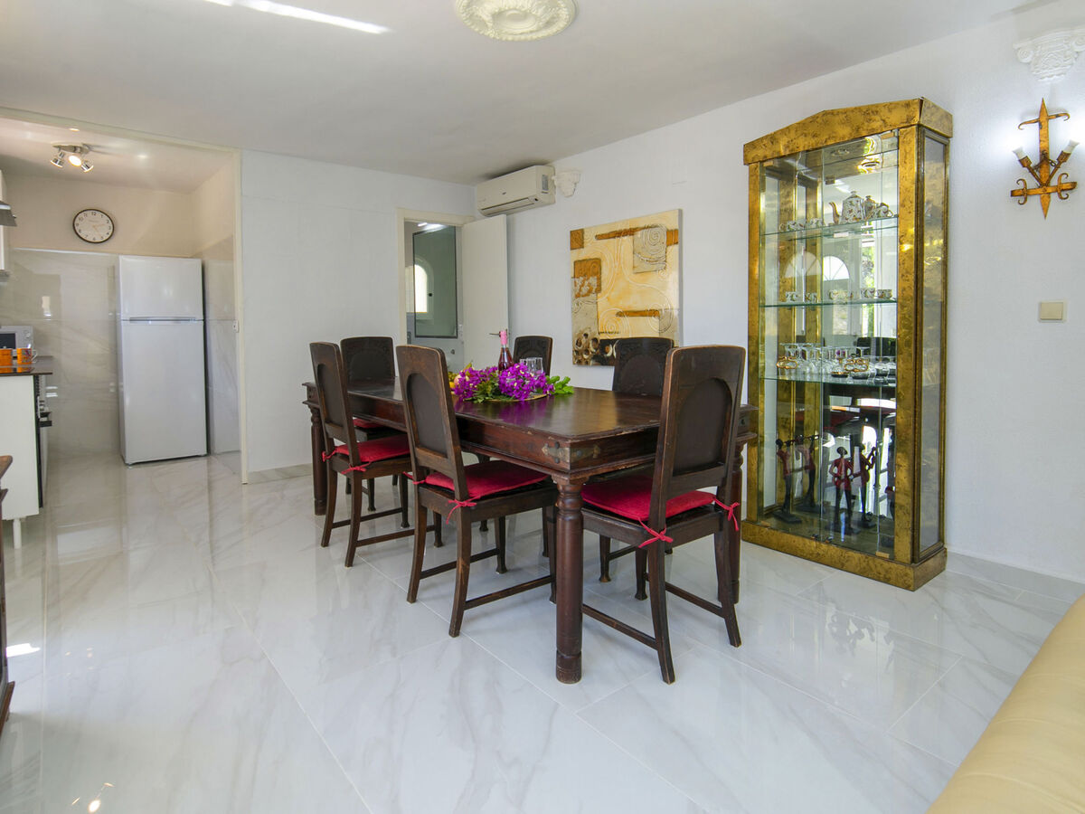 Maison Richelieu à Calpe – piscine privée, terrain 1 200 m² - Photo 9
