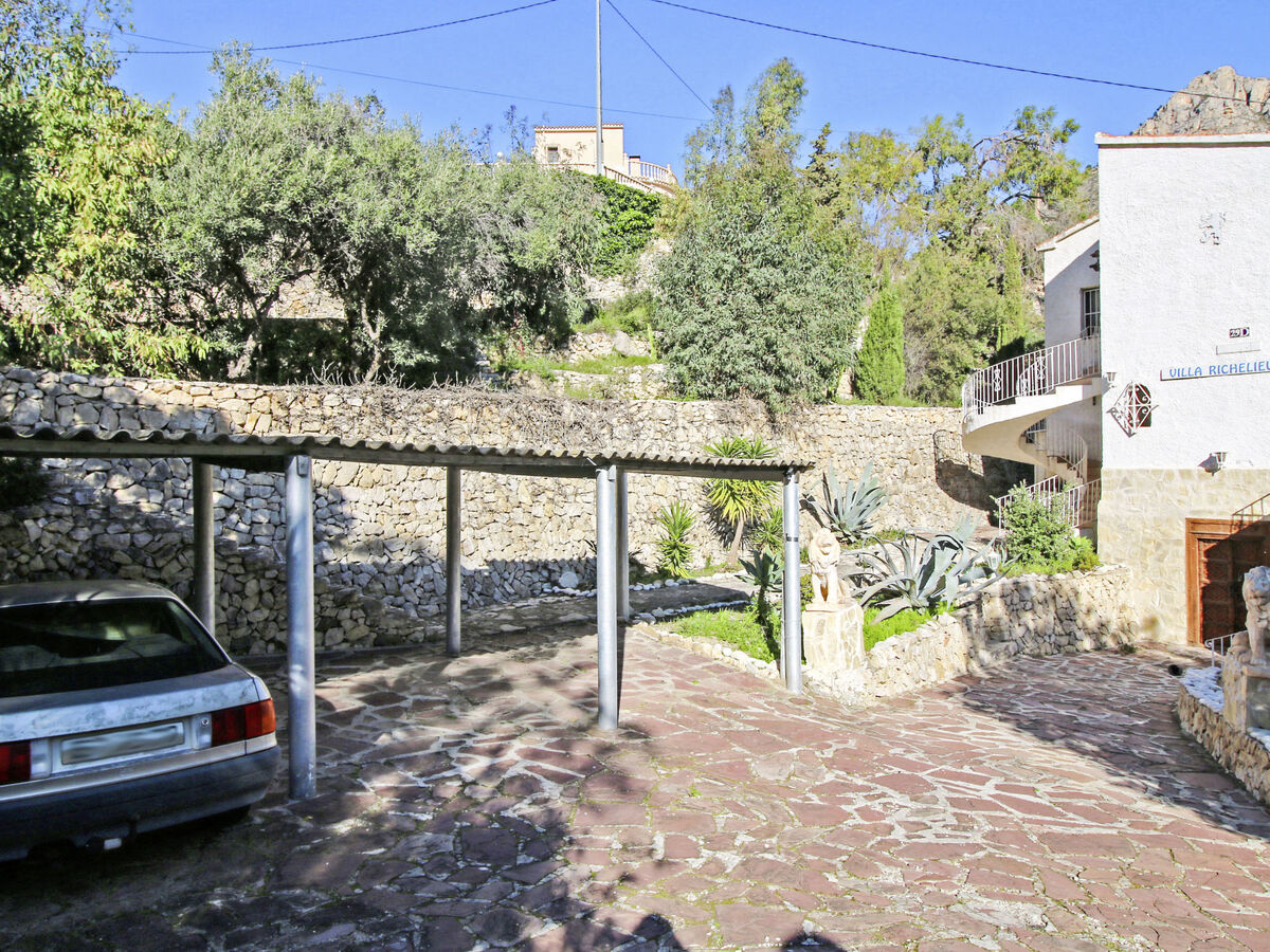 Maison Richelieu à Calpe – piscine privée, terrain 1 200 m² - Photo 21