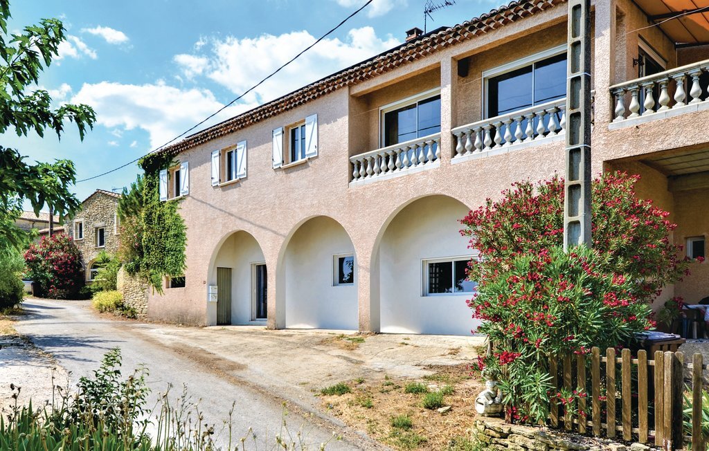 Maison 5 chambres avec piscine privée près d'Uzès - Photo 1