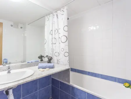 Appartement Port Canigó, 2 ch., balcon vue mer à Roses : photo 17