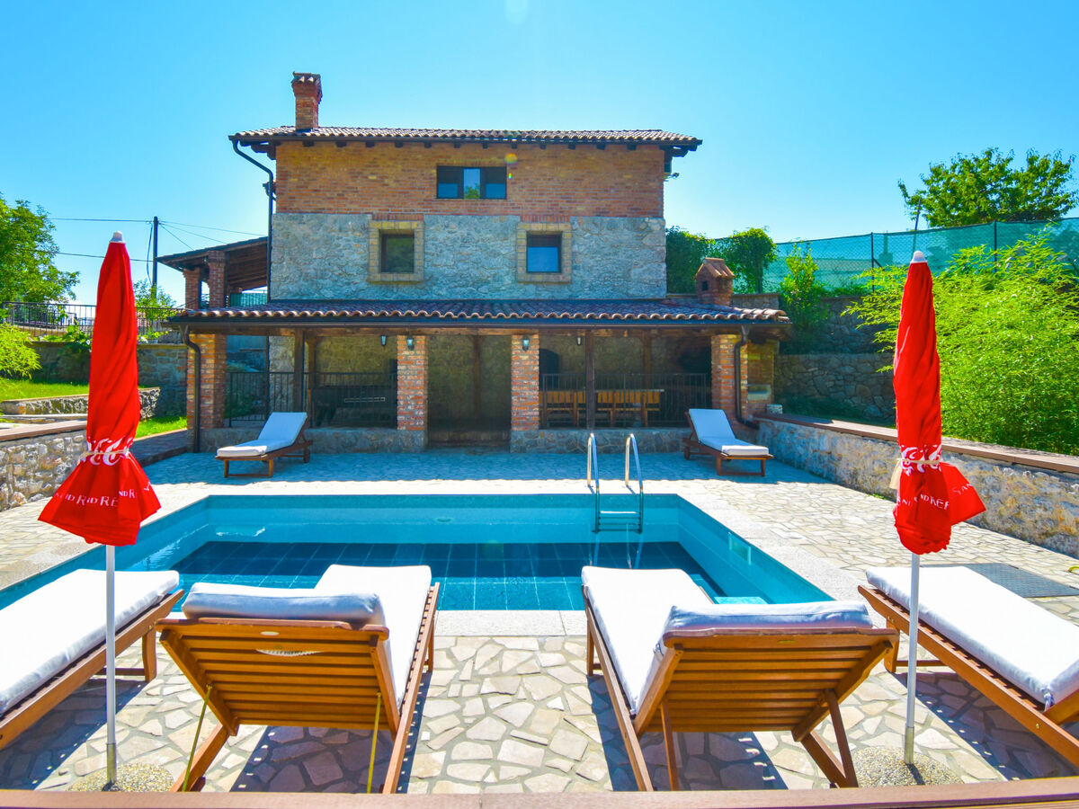 Maison Natura à Ičići : piscine privée et 4,2 hectares - Photo 1