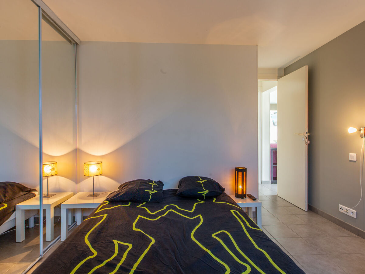 Les Baïnes – Maison jumelée avec piscine à 300 m de la mer - Photo 16