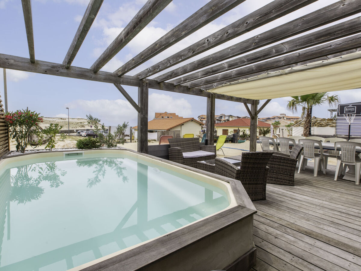 Les Baïnes – Maison jumelée avec piscine à 300 m de la mer - Photo 19