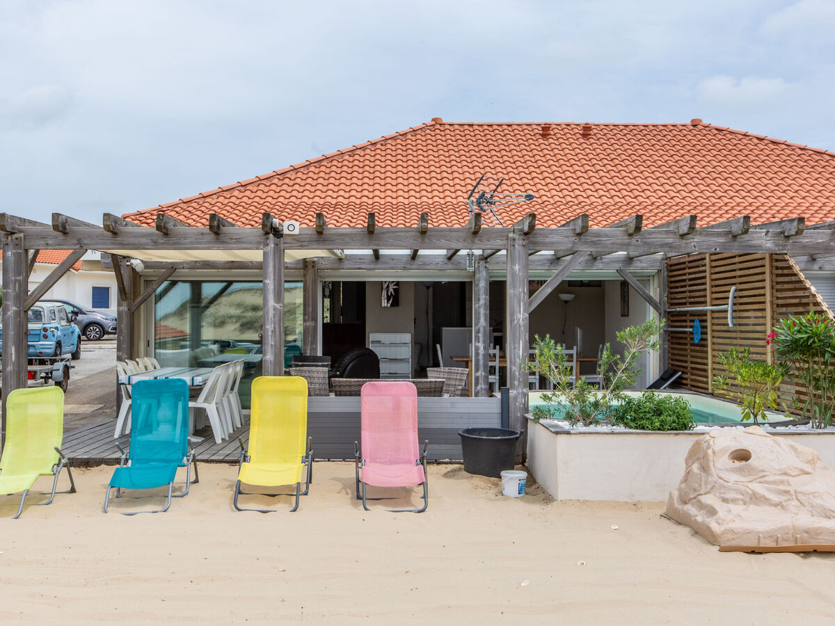 Les Baïnes – Maison jumelée avec piscine à 300 m de la mer - Photo 25