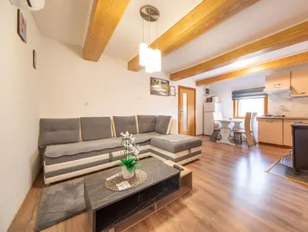 Maison Tina avec piscine privée à Ogulin : photo 7