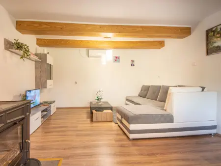 Maison Tina avec piscine privée à Ogulin : photo 10