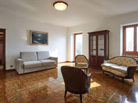 Appartement Charlie - 3 pièces rénové face au lac de Côme : photo 6